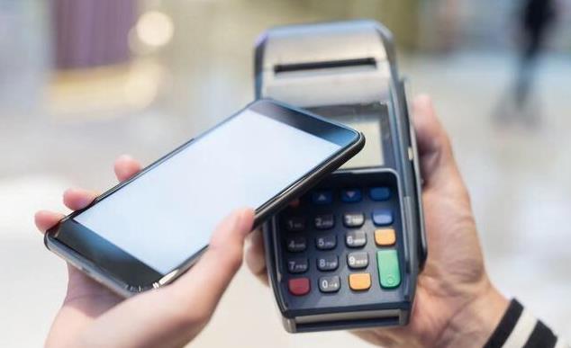 打電話(huà)或發(fā)短信說(shuō)POS機(jī)費(fèi)率上調(diào)，更換pos機(jī)靠譜嗎